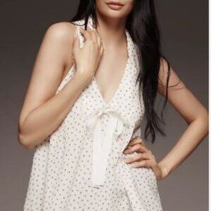 Sleeveless Collard Blouse - Small